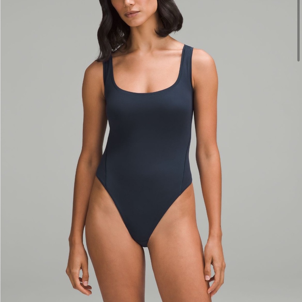 Lululemon Wundermost Ultra-Soft Nulu Square-Neck Sleeveless Bodysuit True Navy